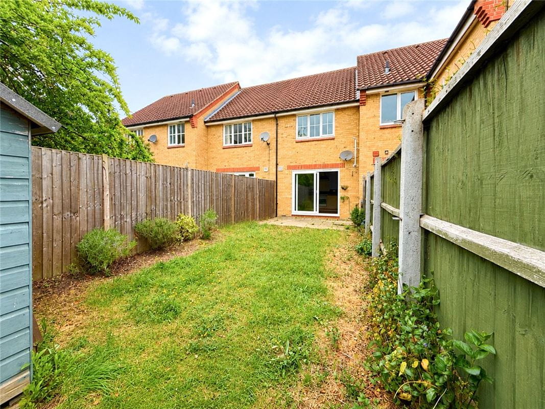 2 bedroom house, Blackthorn Close, Cambridge CB4 - Available