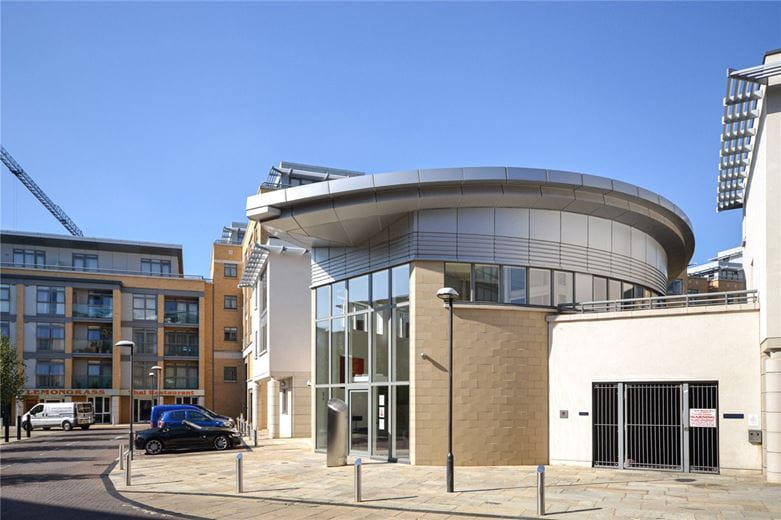 1 bedroom flat, The Belvedere, Homerton Street CB2 - Available