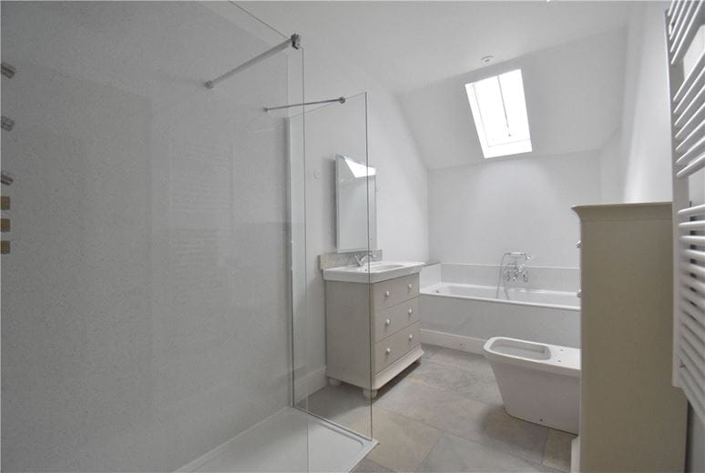 4 bedroom house, Upend, Newmarket CB8 - Available