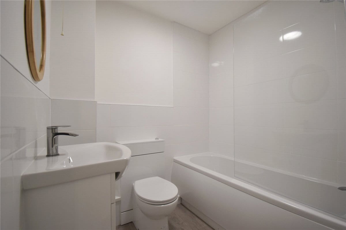 3 bedroom house, Moss Bank, Cambridge CB4 - Let Agreed