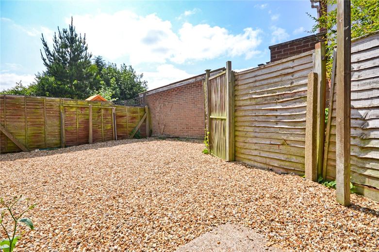 2 bedroom flat, Chatsworth Avenue, Cambridge CB4