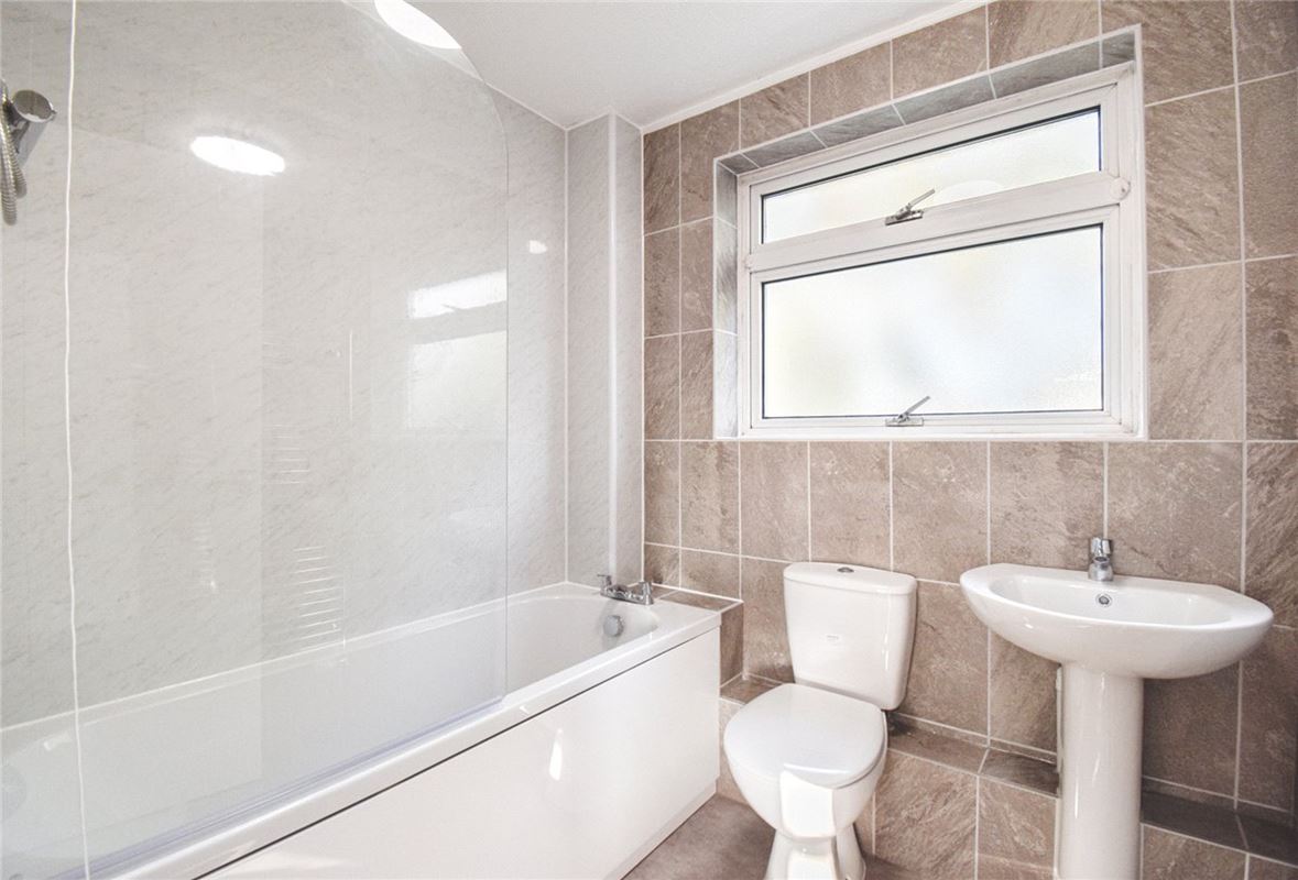 3 bedroom house, Belmore Close, Cambridge CB4