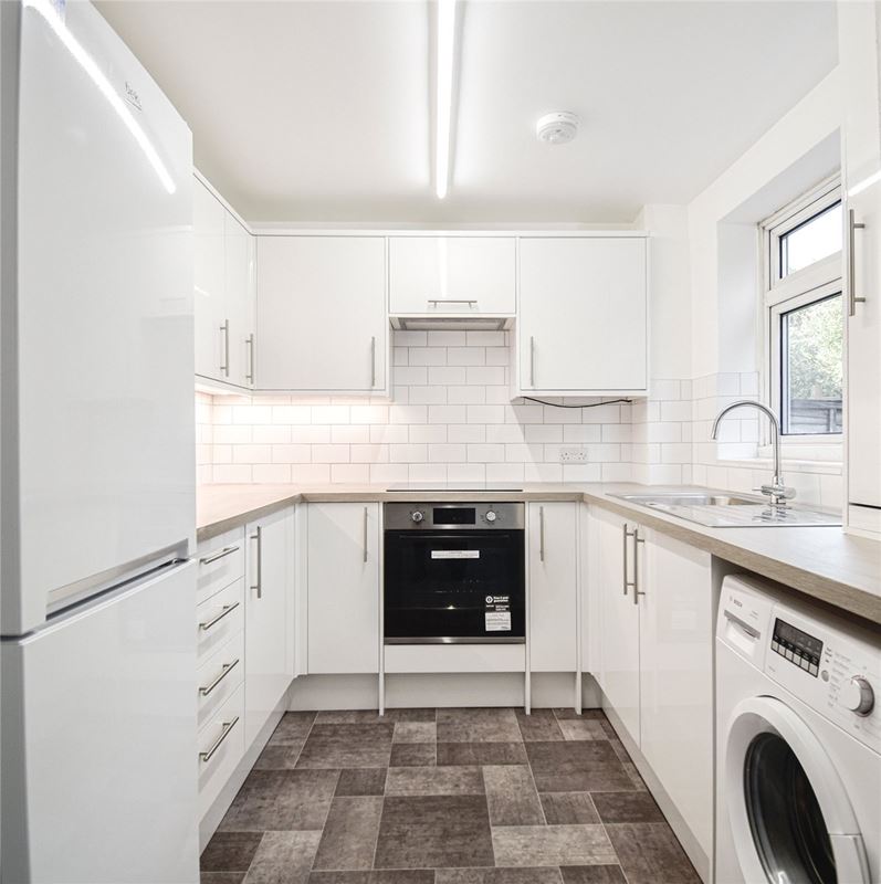 3 bedroom house, Belmore Close, Cambridge CB4