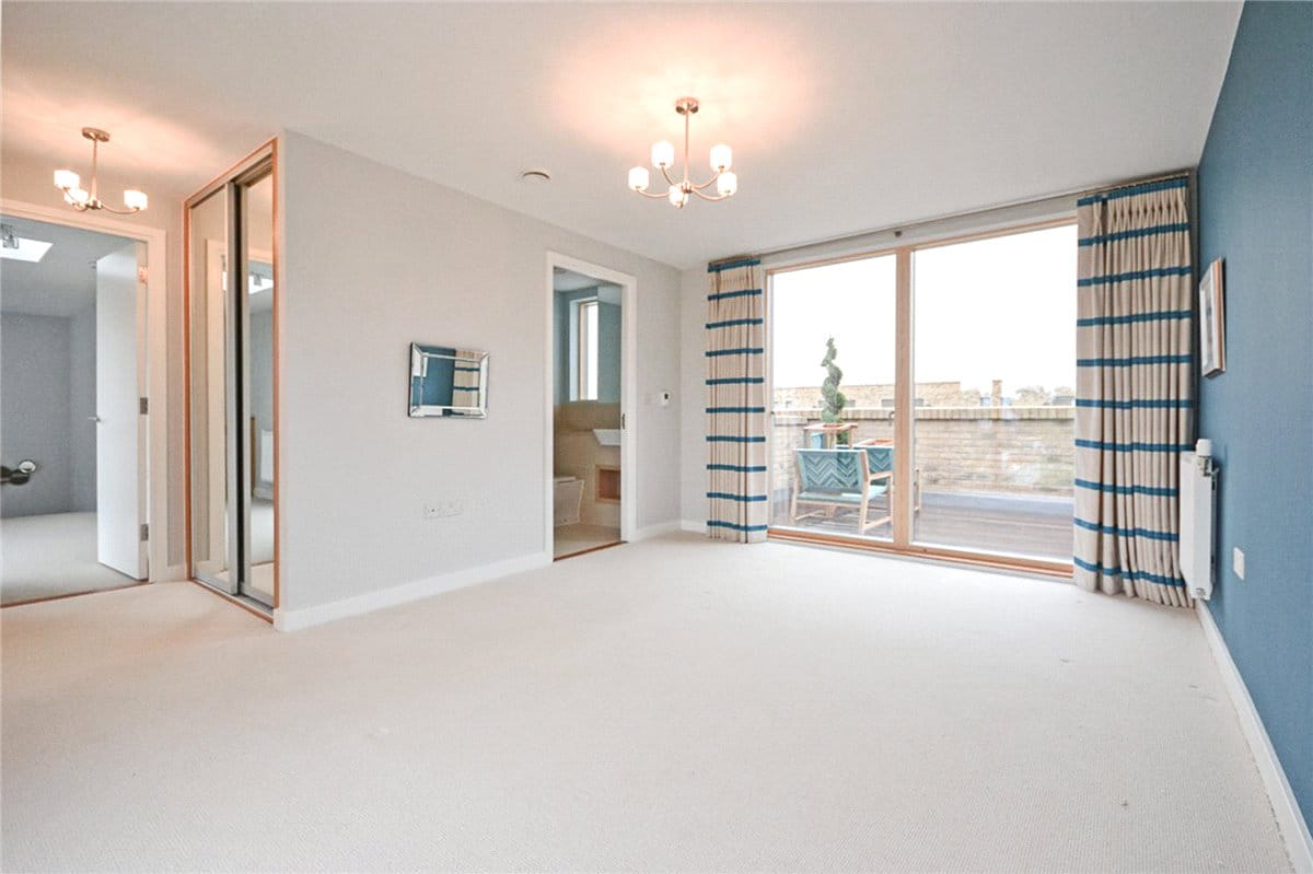 3 bedroom house, Hobson Avenue, Trumpington CB2