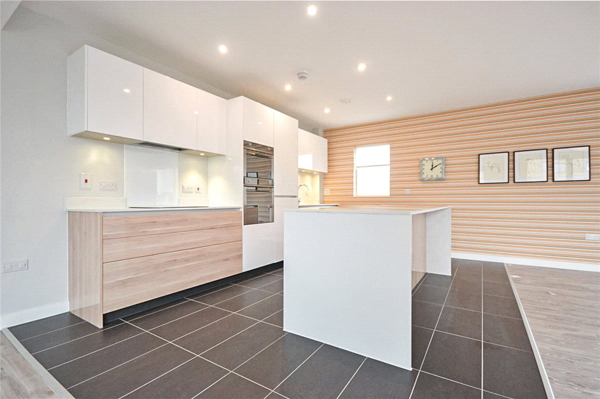 3 bedroom house, Hobson Avenue, Trumpington CB2