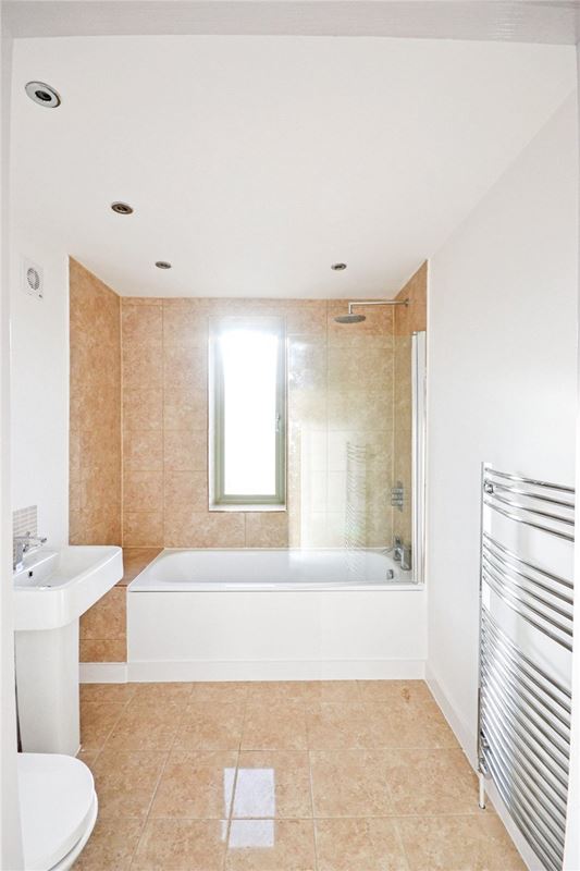 2 bedroom flat, Coleridge Road, Cambridge CB1 - Let Agreed