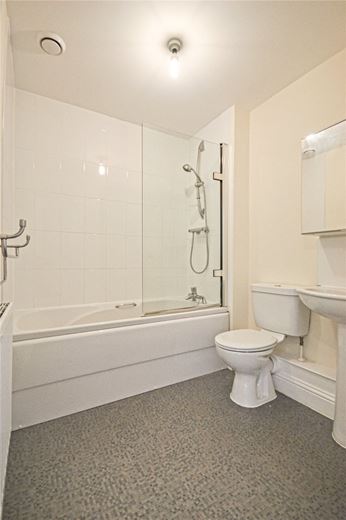 1 bedroom flat, Alice Bell Close, Cambridge CB4 - Let Agreed