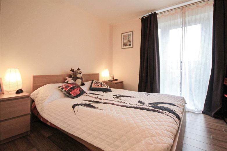 1 bedroom flat, Alice Bell Close, Cambridge CB4 - Let Agreed