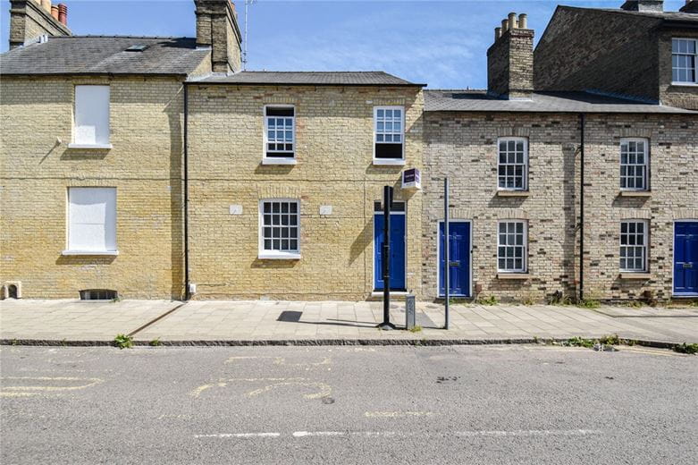 2 bedroom maisonette, Castle Street, Cambridge CB3