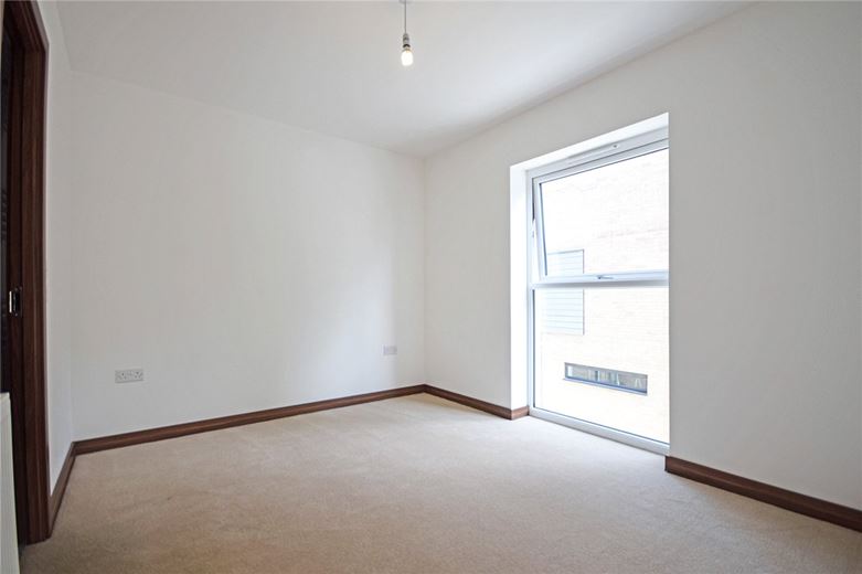 2 bedroom flat, Flamsteed Close, Cambridge CB1 - Let Agreed