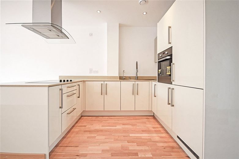 2 bedroom flat, Flamsteed Close, Cambridge CB1 - Let Agreed
