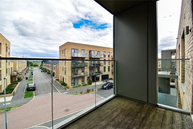 2 bedroom flat, Whittle Avenue, Trumpington CB2 - Let Agreed