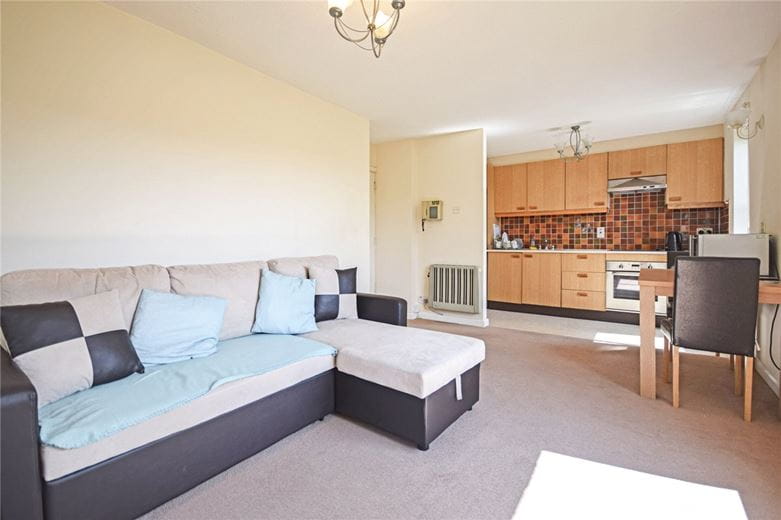 1 bedroom flat, Midsummer Court, Manhattan Drive CB4