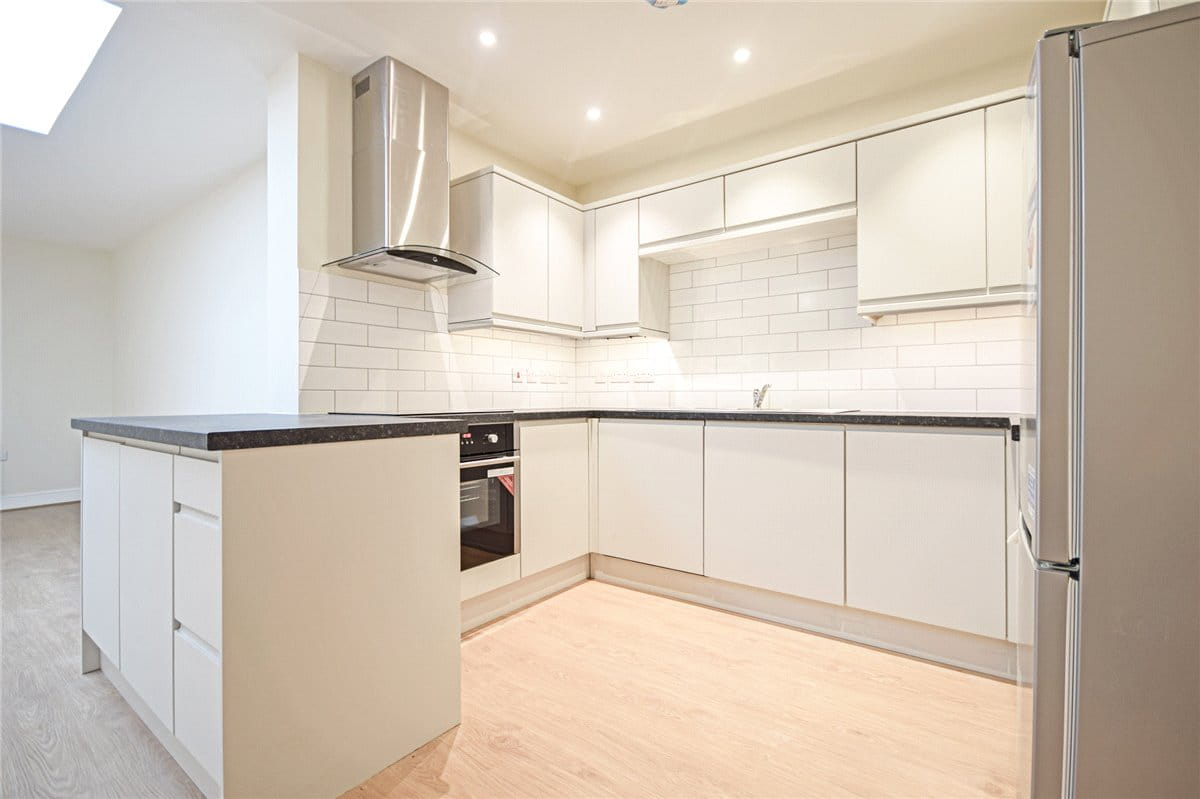 2 bedroom flat, The Courtyard, 49 Market Street CB7 - Let Agreed