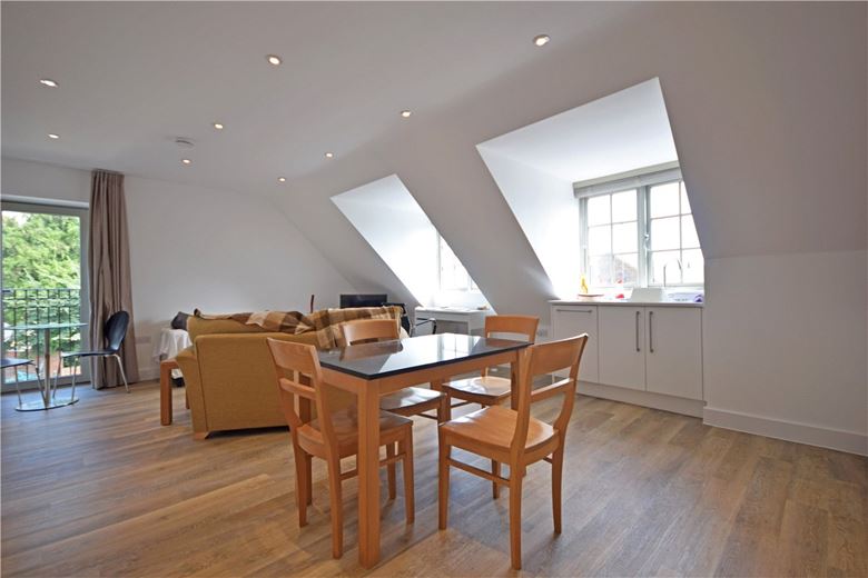 1 bedroom flat, High Street, Trumpington CB2 - Let Agreed