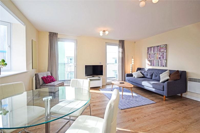 2 bedroom flat, Warren Close, Cambridge CB2 - Let Agreed