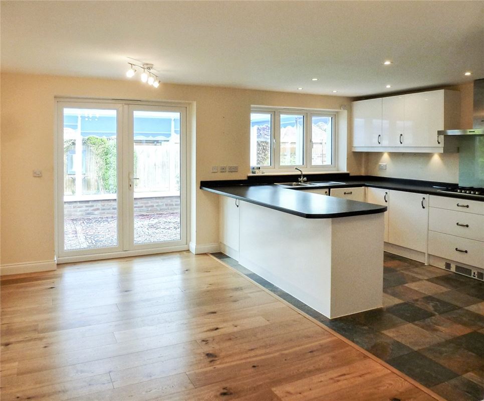 4 bedroom bungalow, Cole End Lane, Sewards End CB10