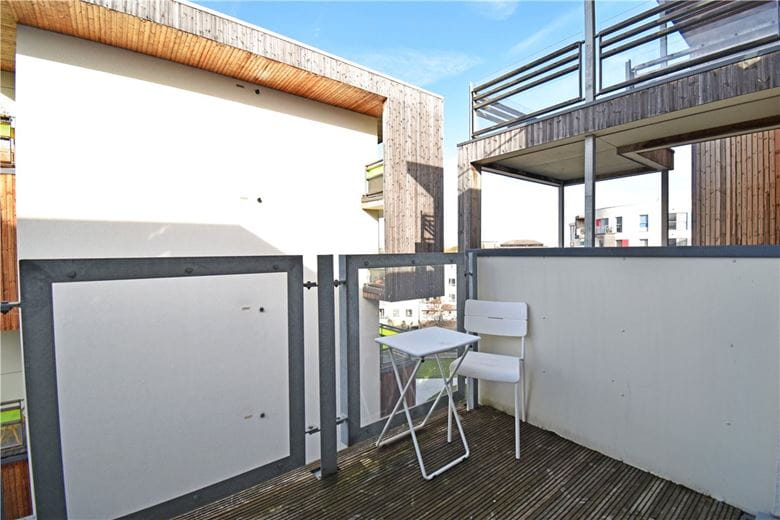 2 bedroom flat, Glenalmond Avenue, Cyan Building CB2