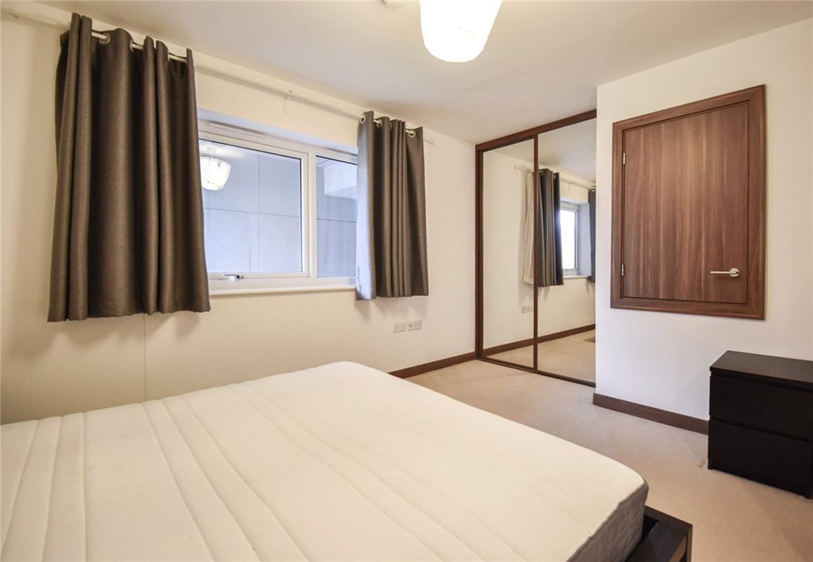 2 bedroom flat, Flamsteed Close, Cambridge CB1 - Let Agreed