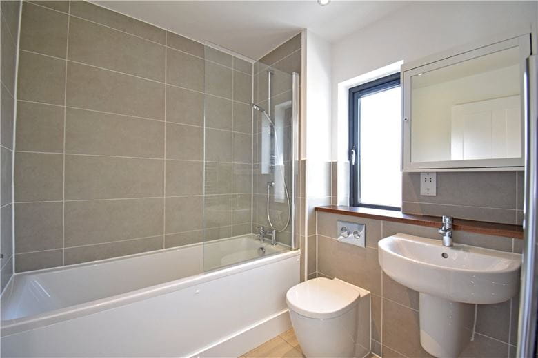 3 bedroom house, Swallow Gardens, Chesterton CB4