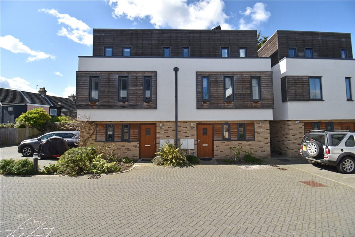 3 bedroom house, Swallow Gardens, Chesterton CB4