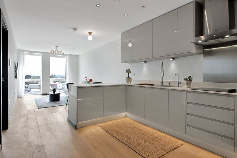 1 bedroom flat, 4 Station Square, Cambridge CB1 - Let Agreed