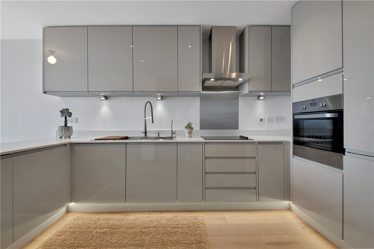 1 bedroom flat, 4 Station Square, Cambridge CB1