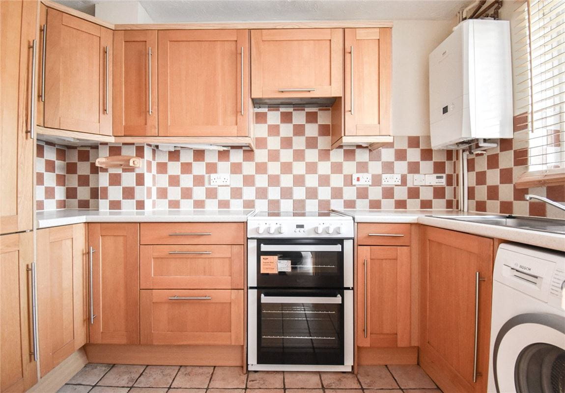 2 bedroom house, Lucerne Close, Cambridge CB1 - Let Agreed