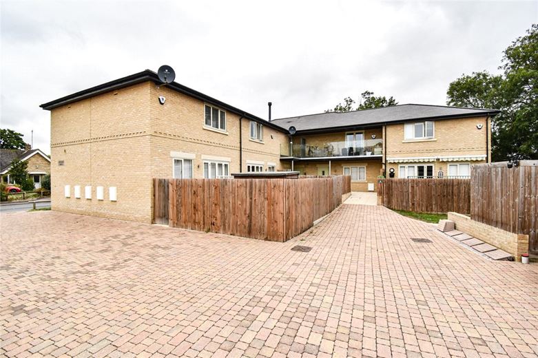 1 bedroom flat, Orchard Mews, Cambridge Road CB24 - Let Agreed