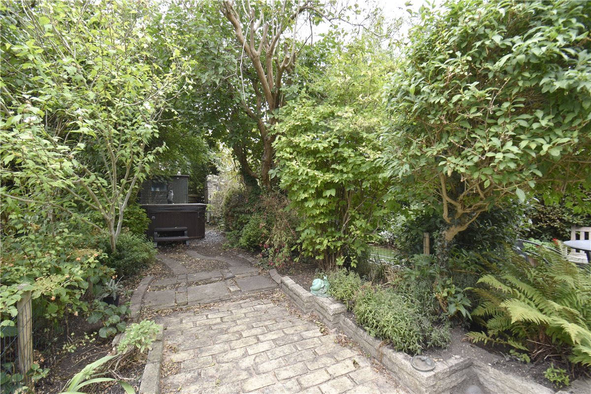 2 bedroom house, Albert Street, Cambridge CB4 - Available