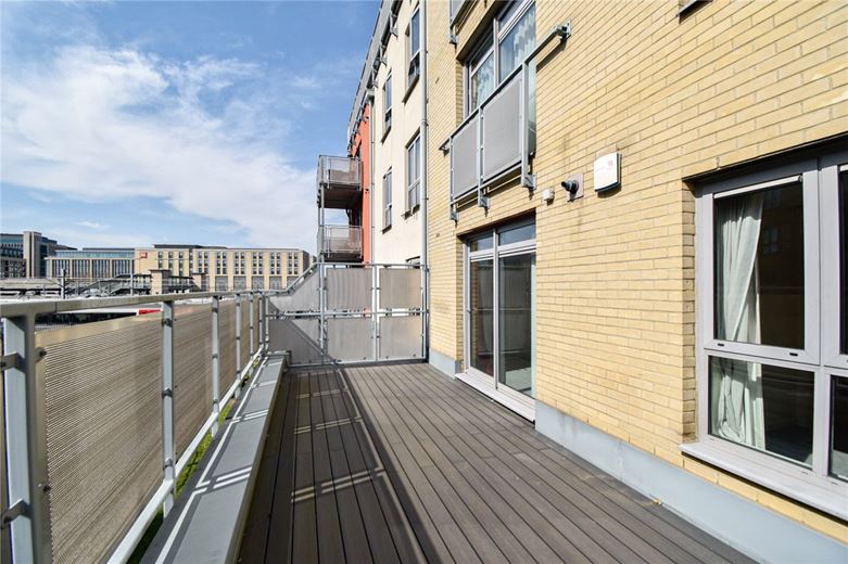 1 bedroom flat, Sherman House, Rustat Avenue CB1