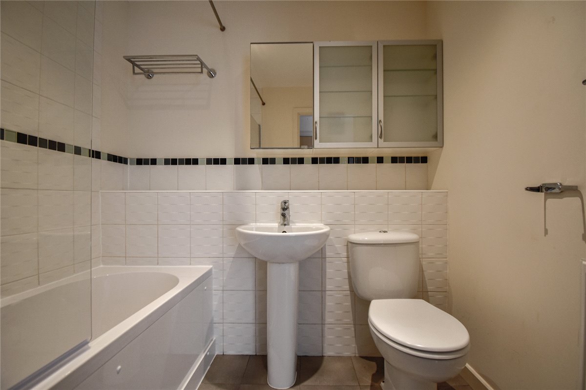 1 bedroom flat, Sherman House, Rustat Avenue CB1