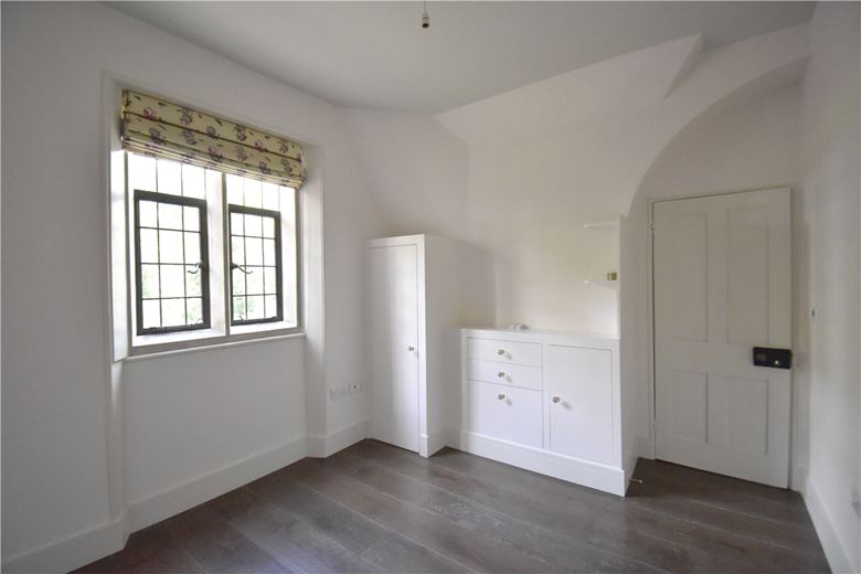 6 bedroom house, Newmarket Road, Kirtling CB8