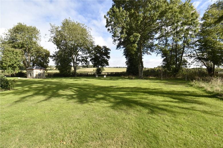 6 bedroom house, Newmarket Road, Kirtling CB8