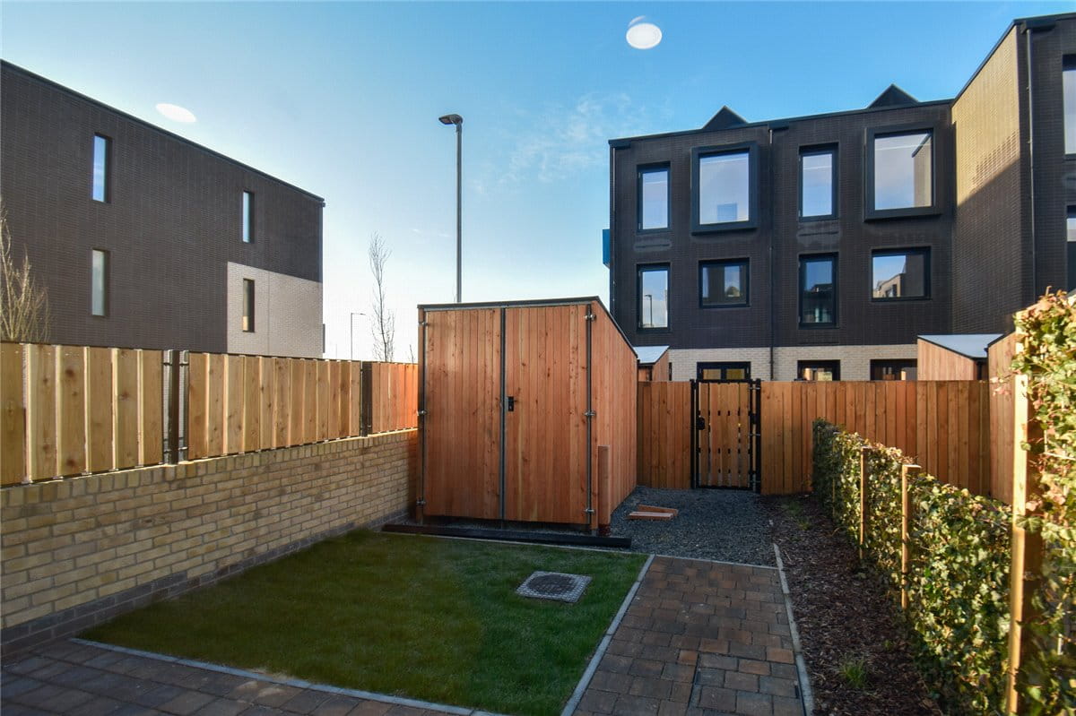 3 bedroom house, Lockhart Way, Northstowe CB24 - Available