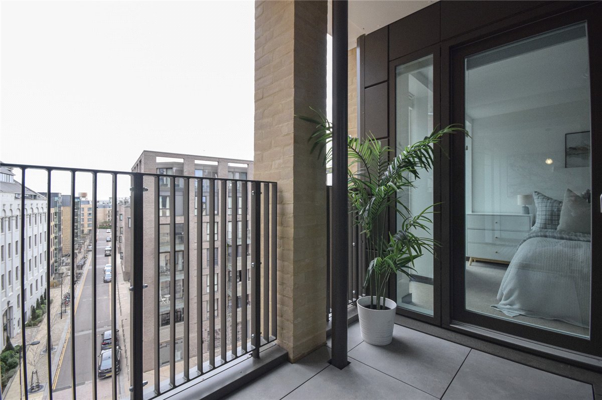 2 bedroom flat, 4 Station Square, Cambridge CB1 - Let Agreed