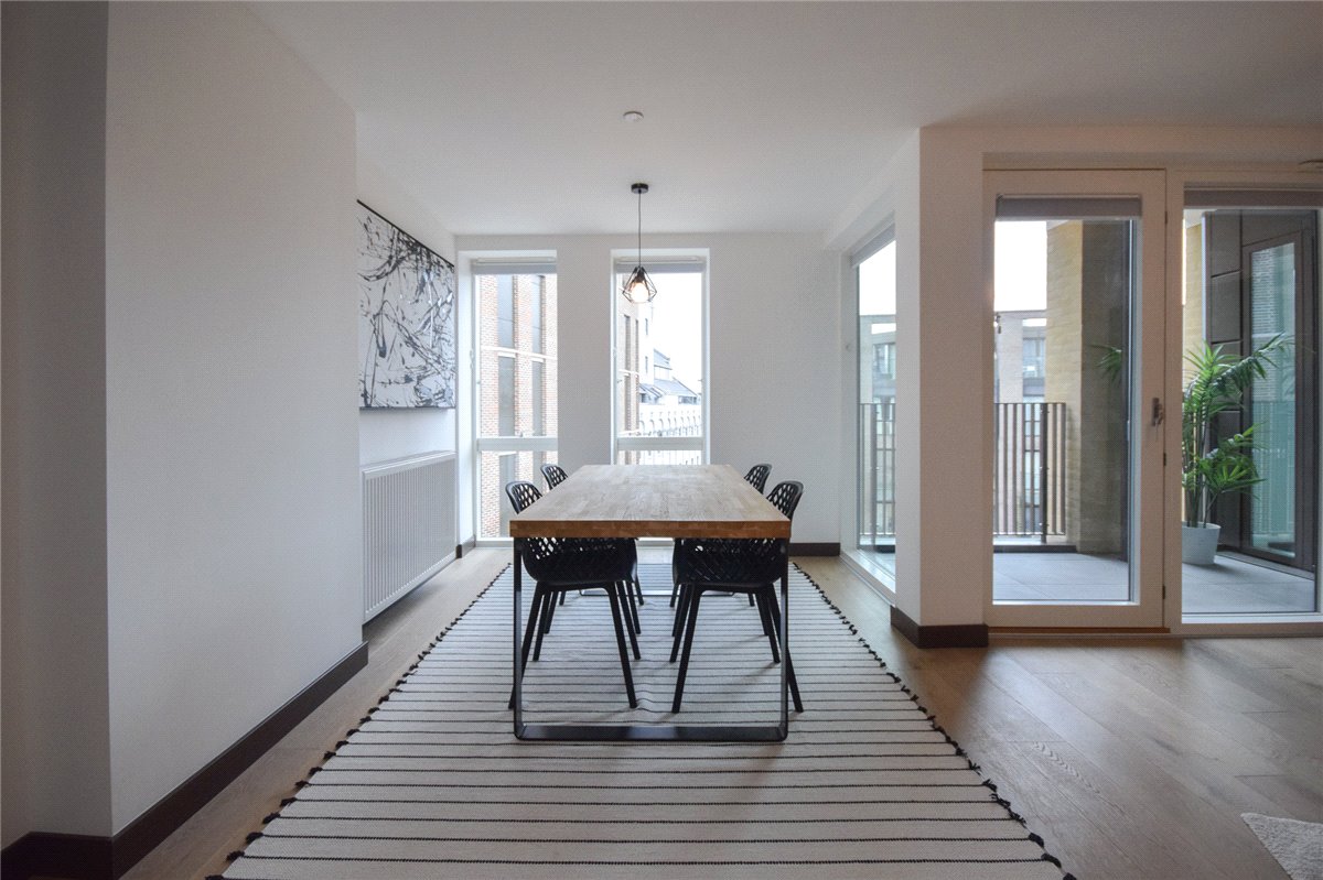 2 bedroom flat, 4 Station Square, Cambridge CB1 - Let Agreed