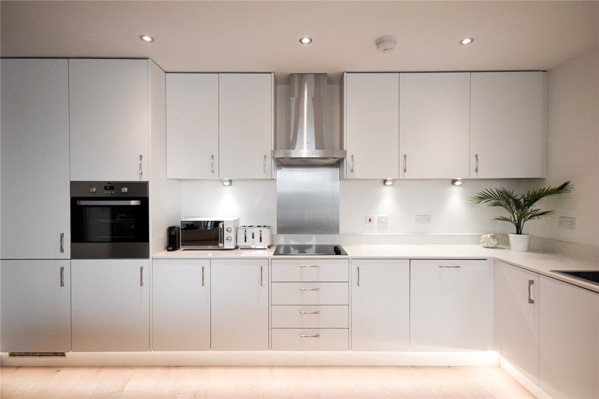 2 bedroom flat, 4 Station Square, Cambridge CB1 - Let Agreed