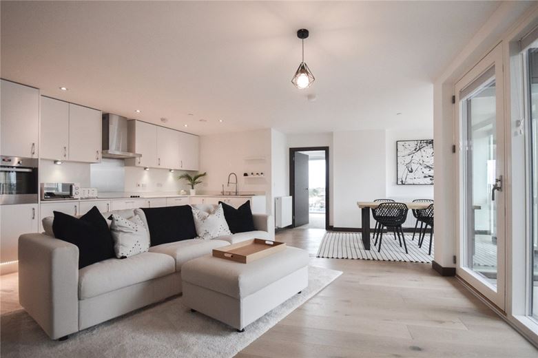 2 bedroom flat, 4 Station Square, Cambridge CB1 - Let Agreed