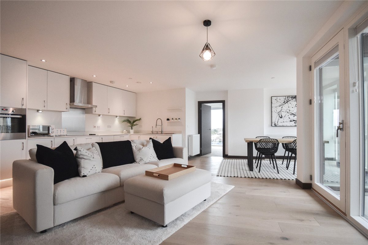 2 bedroom flat, 4 Station Square, Cambridge CB1 - Let Agreed