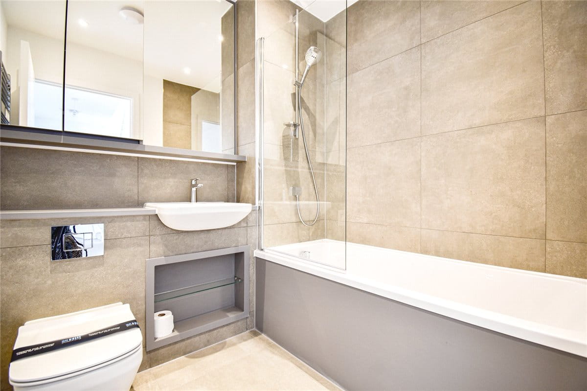 4 bedroom house, Gregory Park North, Cambridge CB5
