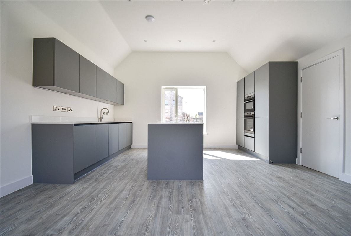 4 bedroom house, Gregory Park North, Cambridge CB5