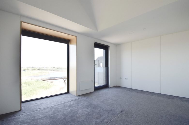 5 bedroom house, Lockhart Way, Northstowe CB24 - Available