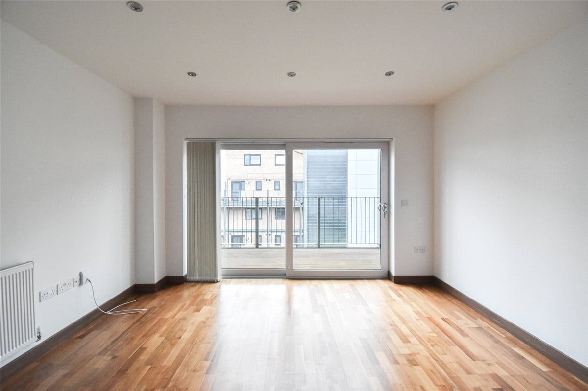 2 bedroom flat, Flamsteed Close, Cambridge CB1 - Let Agreed