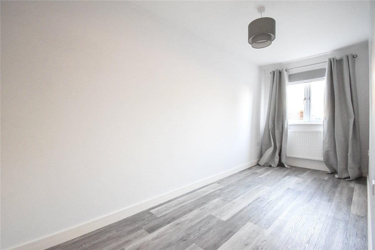 2 bedroom flat, Bell Road, Bottisham CB25