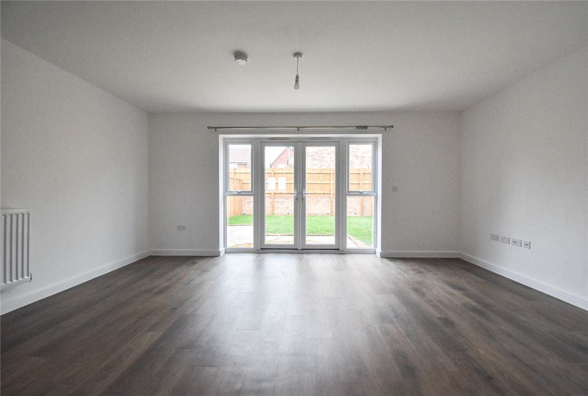 3 bedroom house, Ely Drive, Bishop Stortford CM23 - Available