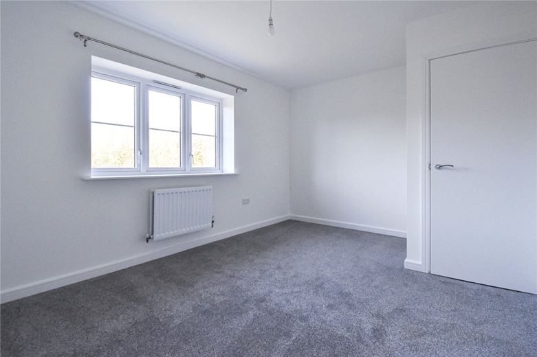 2 bedroom house, Coventry Drive, Bishop's Stortford CM23 - Available