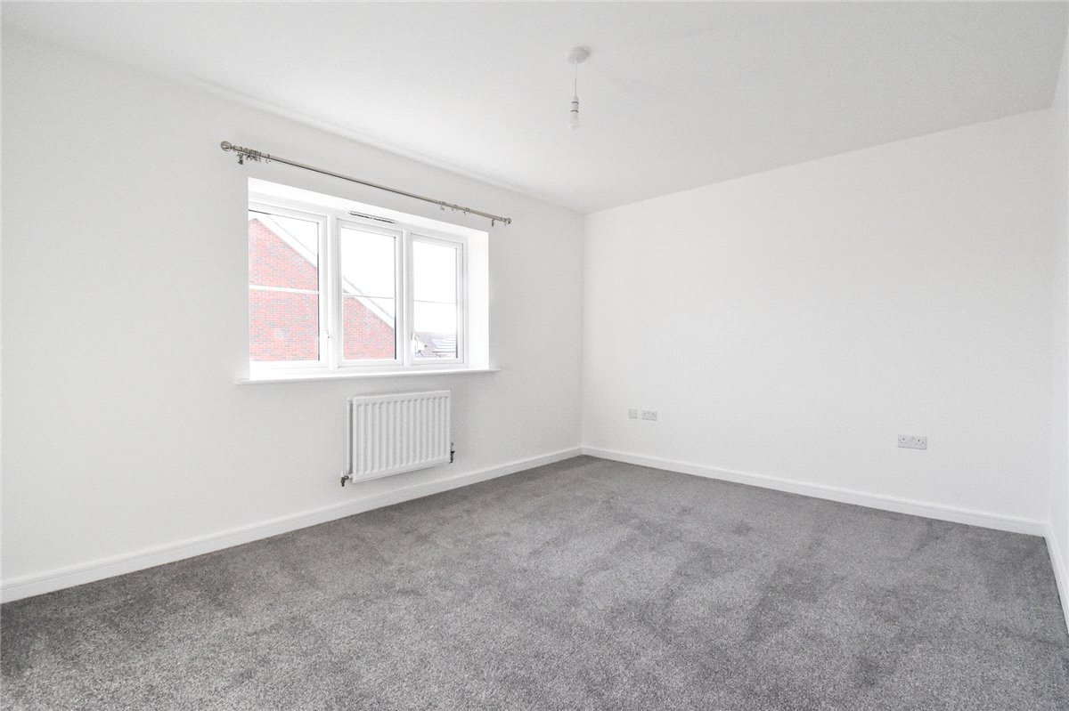 2 bedroom house, Coventry Drive, Bishop's Stortford CM23 - Available