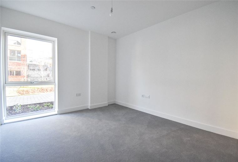 2 bedroom flat, Bragg Way, Cambridge CB5 - Let Agreed