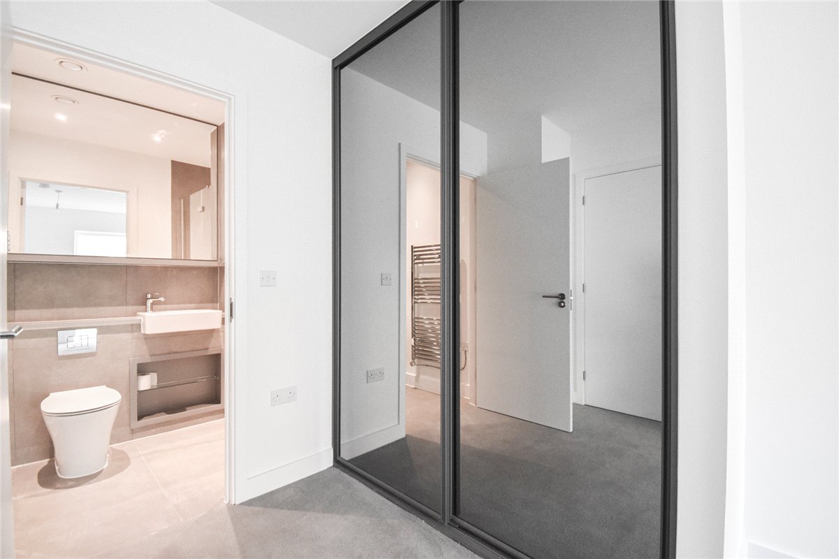 2 bedroom flat, Bragg Way, Cambridge CB5 - Let Agreed